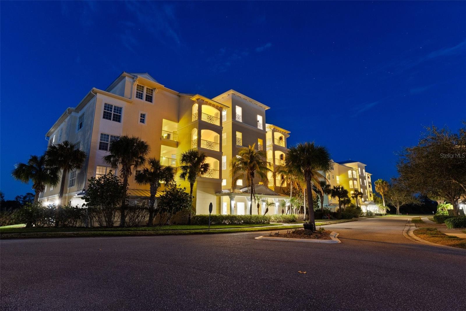 10501 AMBERJACK WAY #101