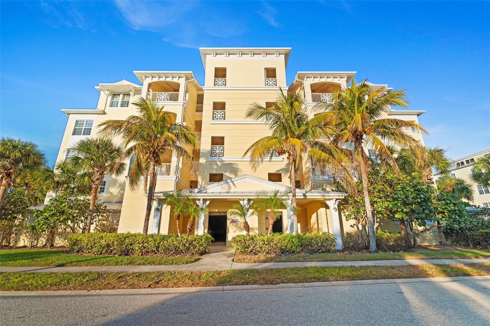 10501 AMBERJACK WAY #101