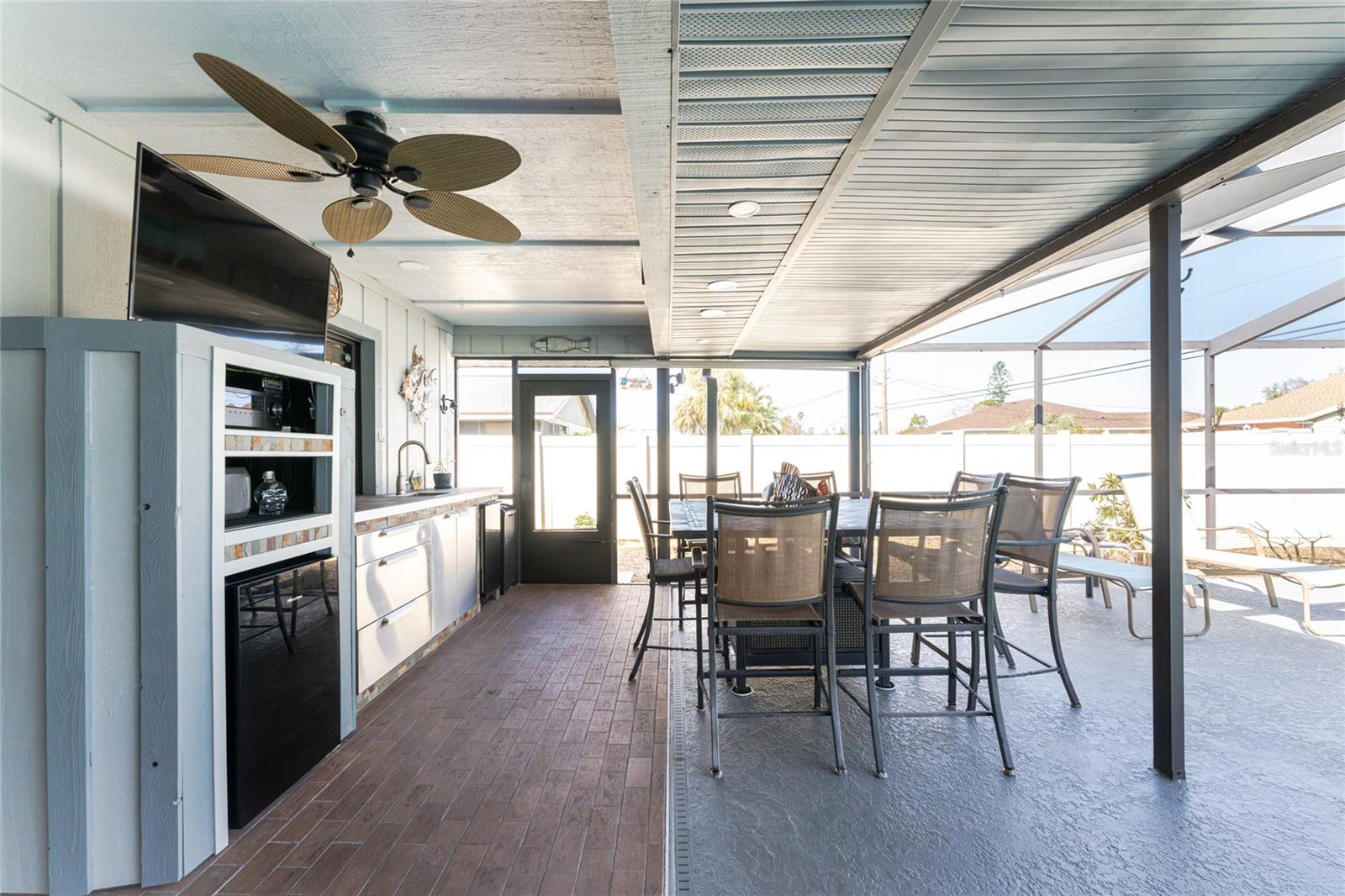 9340 SAINT CATHERINE AVE