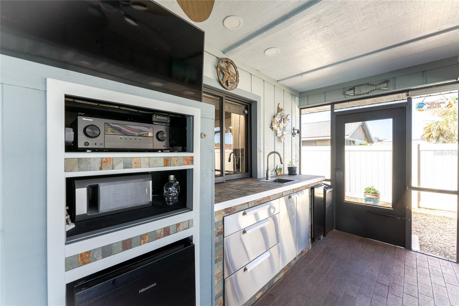 9340 SAINT CATHERINE AVE