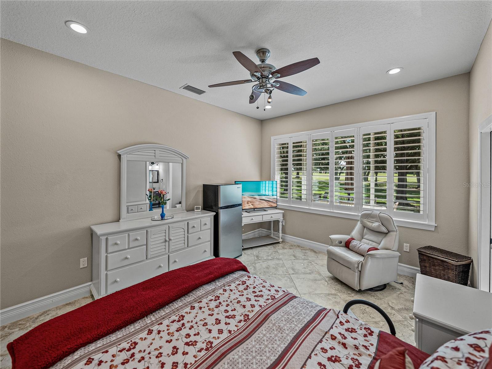 2977 WILDERNESS BLVD E