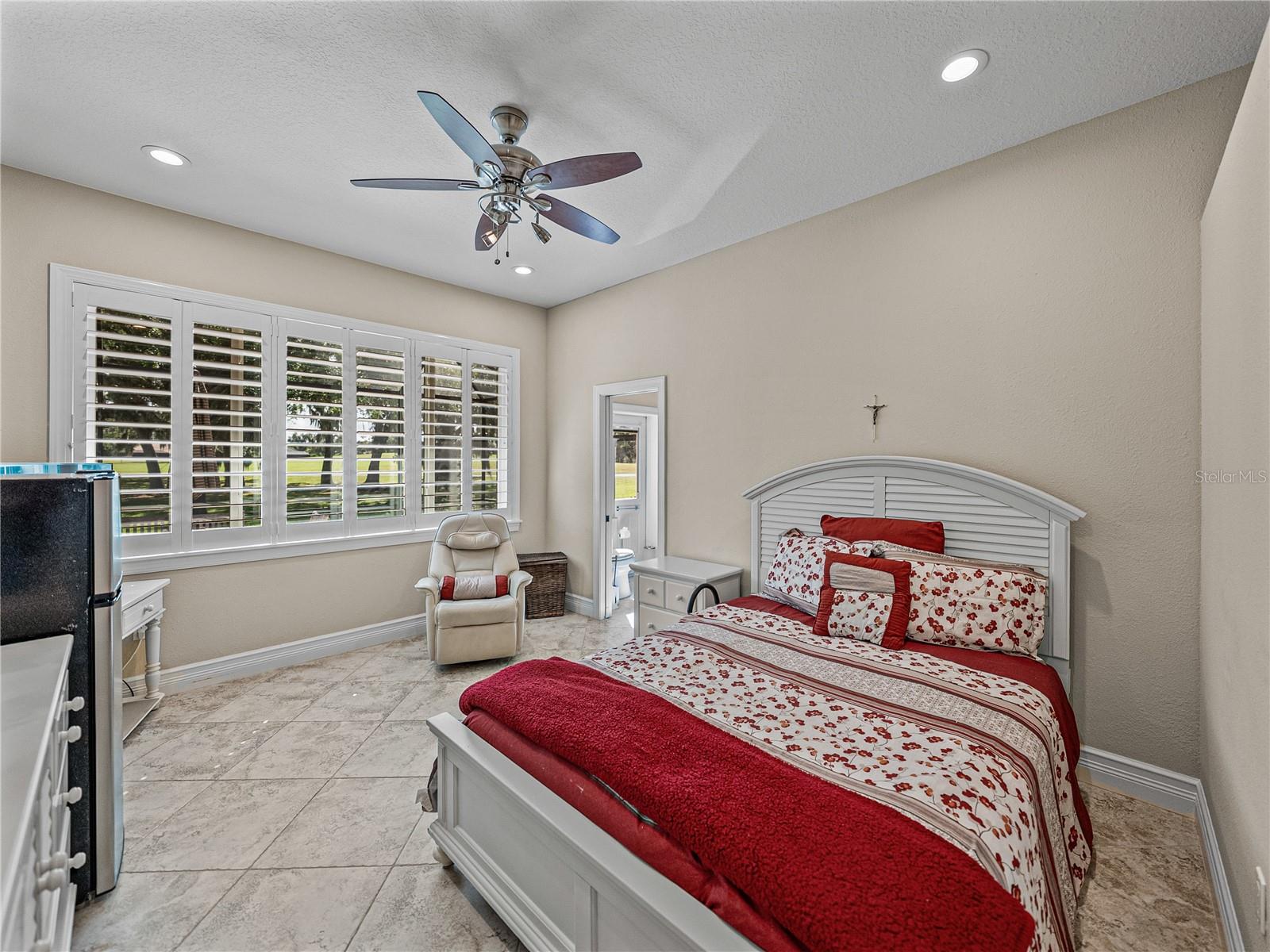 2977 WILDERNESS BLVD E