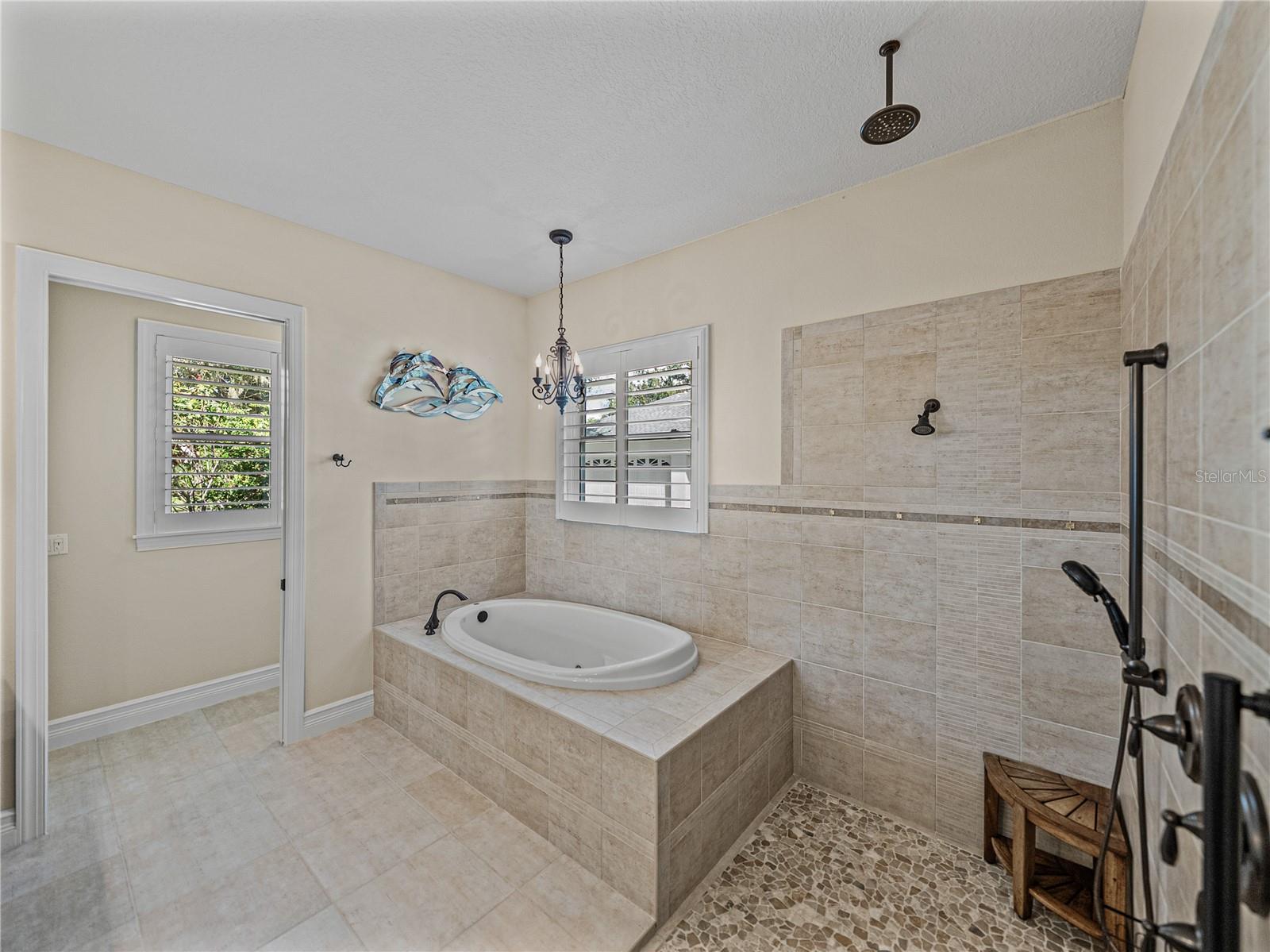 2977 WILDERNESS BLVD E