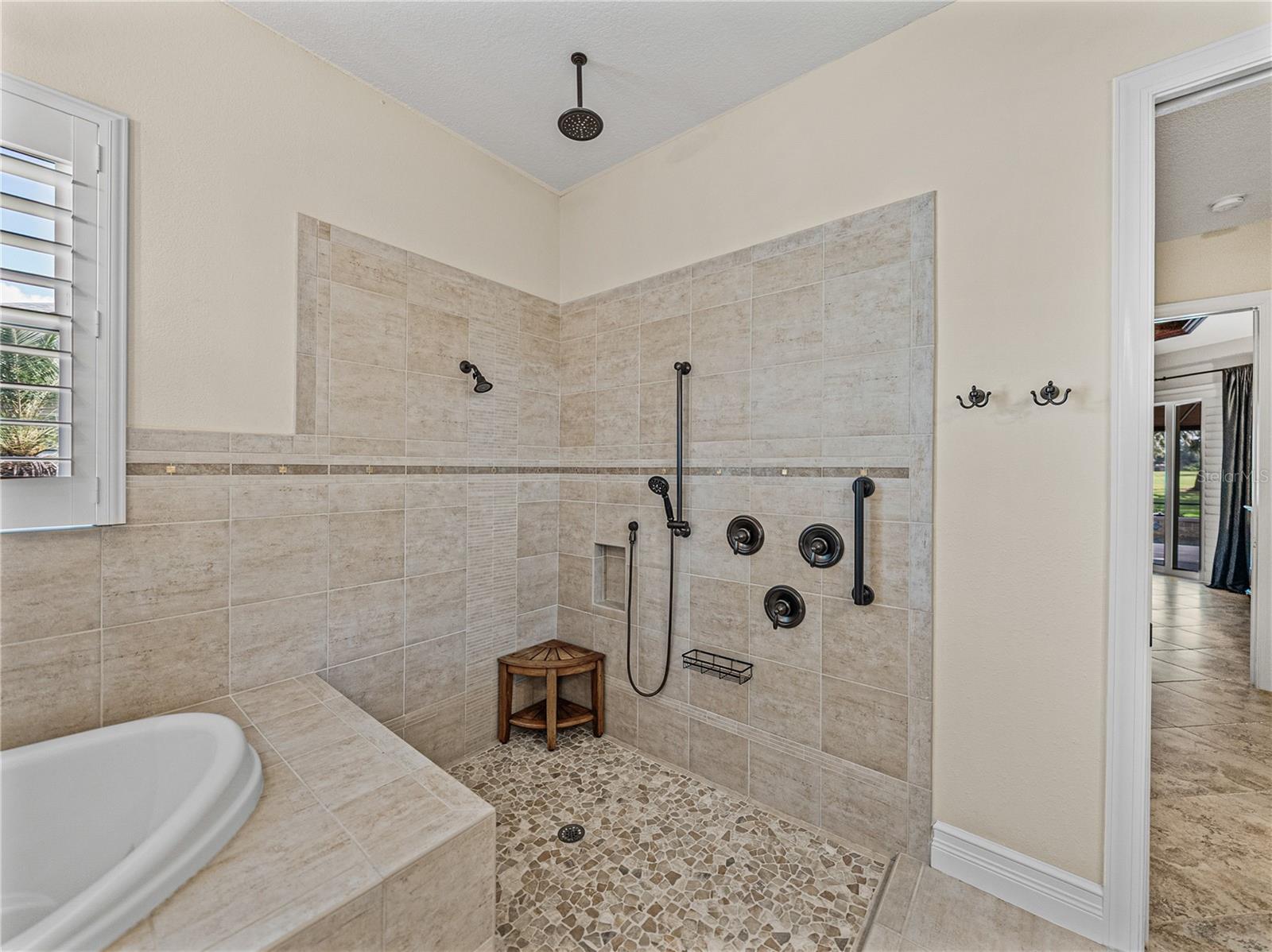 2977 WILDERNESS BLVD E