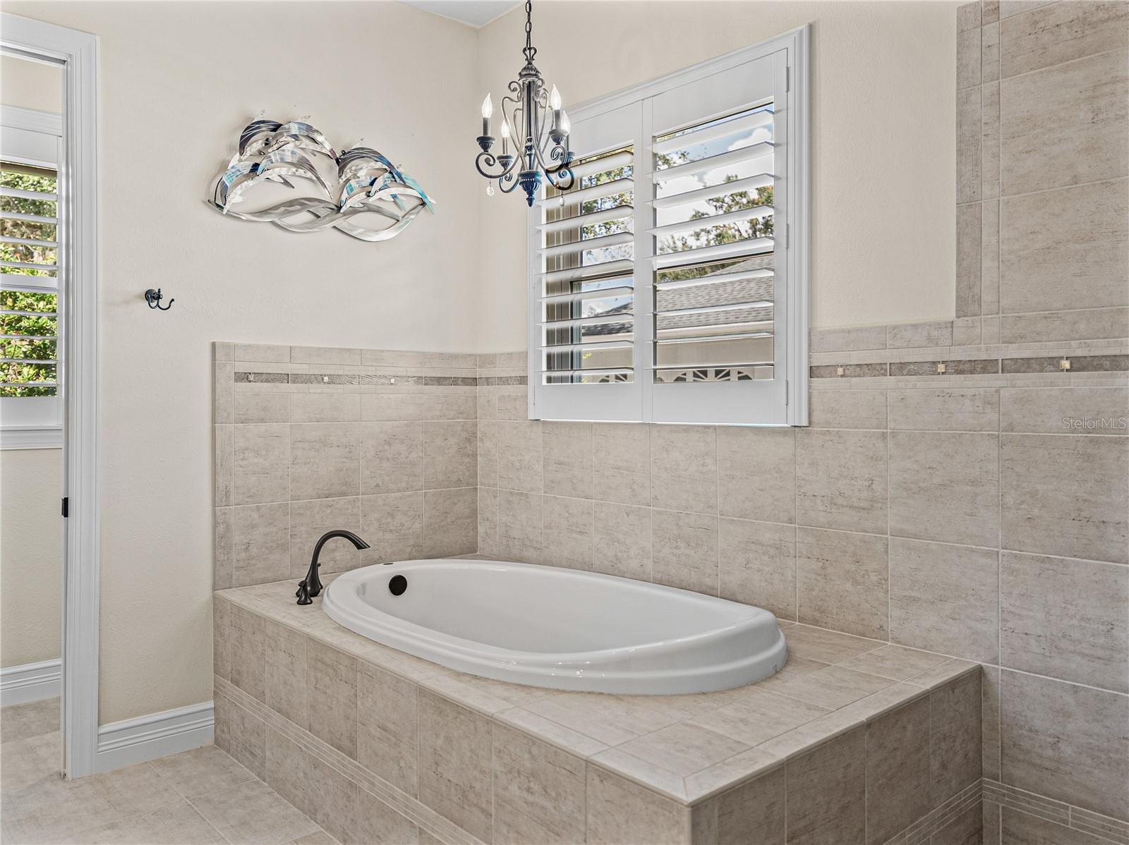 2977 WILDERNESS BLVD E