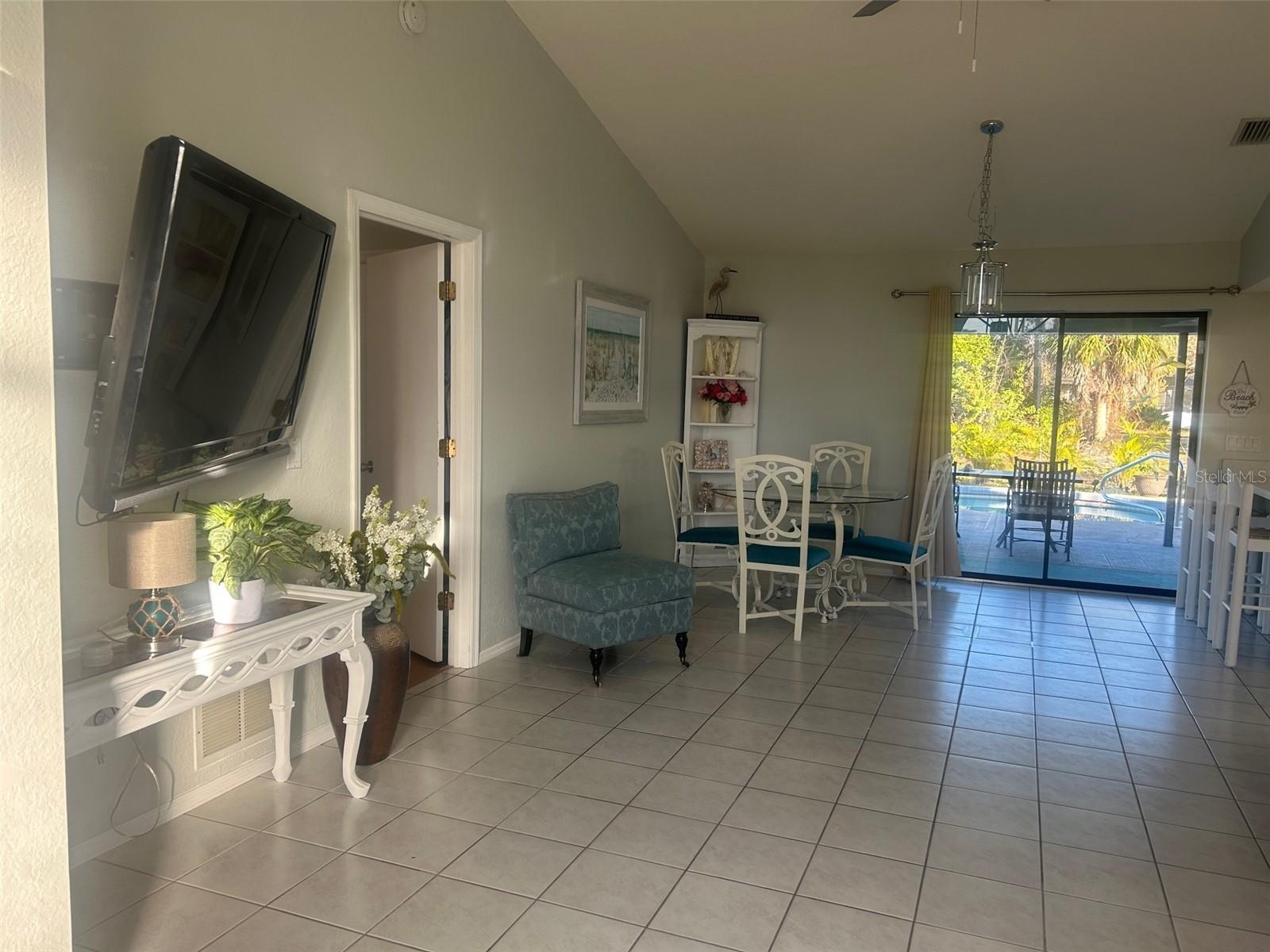 11060 OCEANSPRAY BLVD