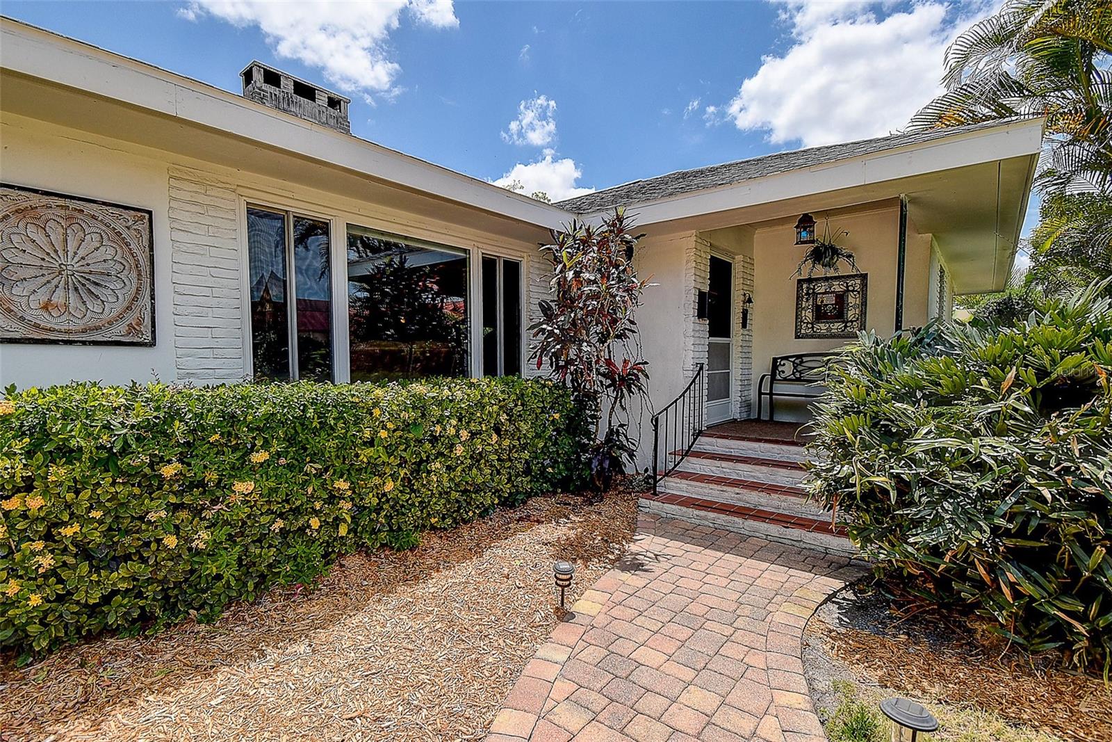 401 32ND STREET WEST