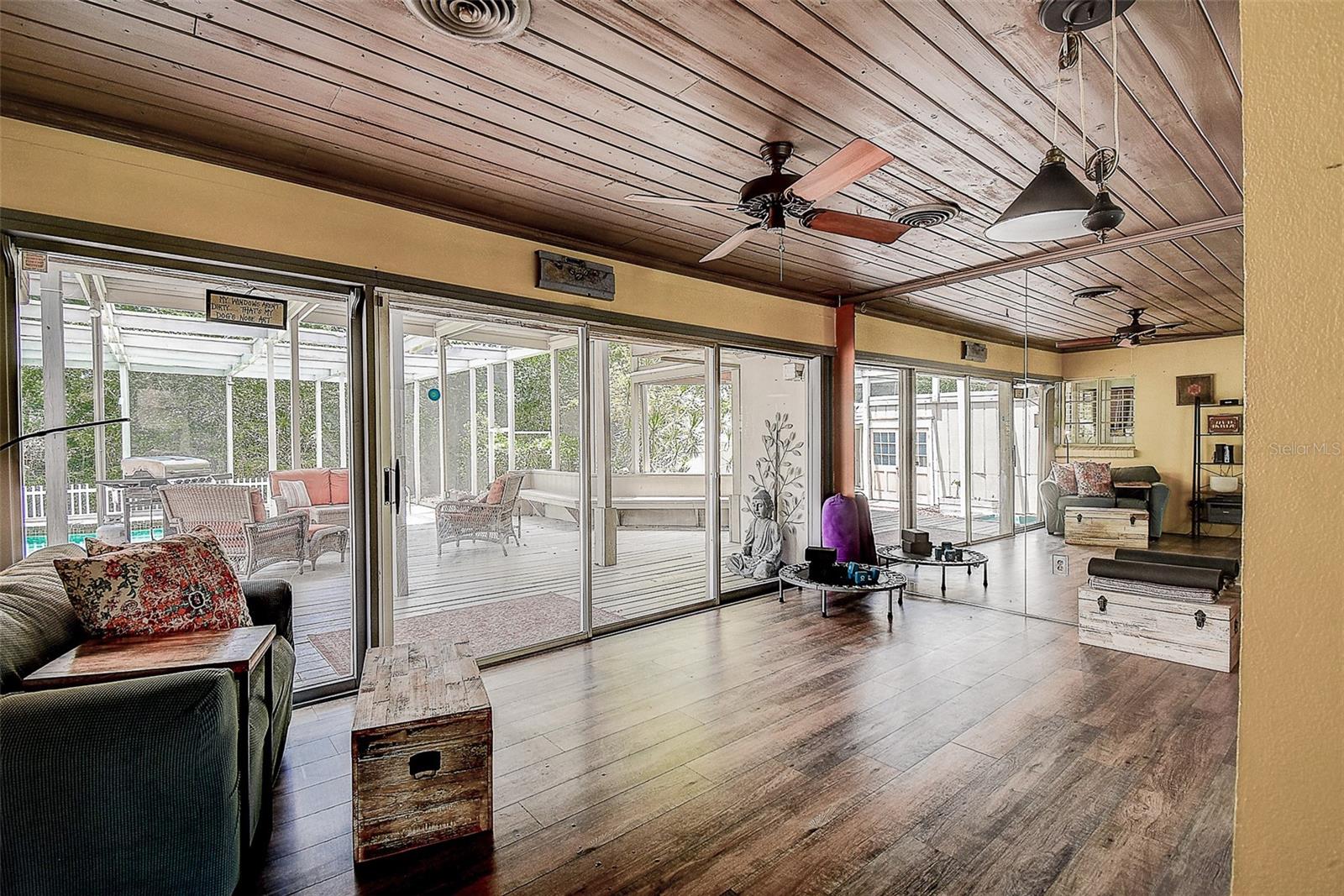 401 32ND STREET WEST