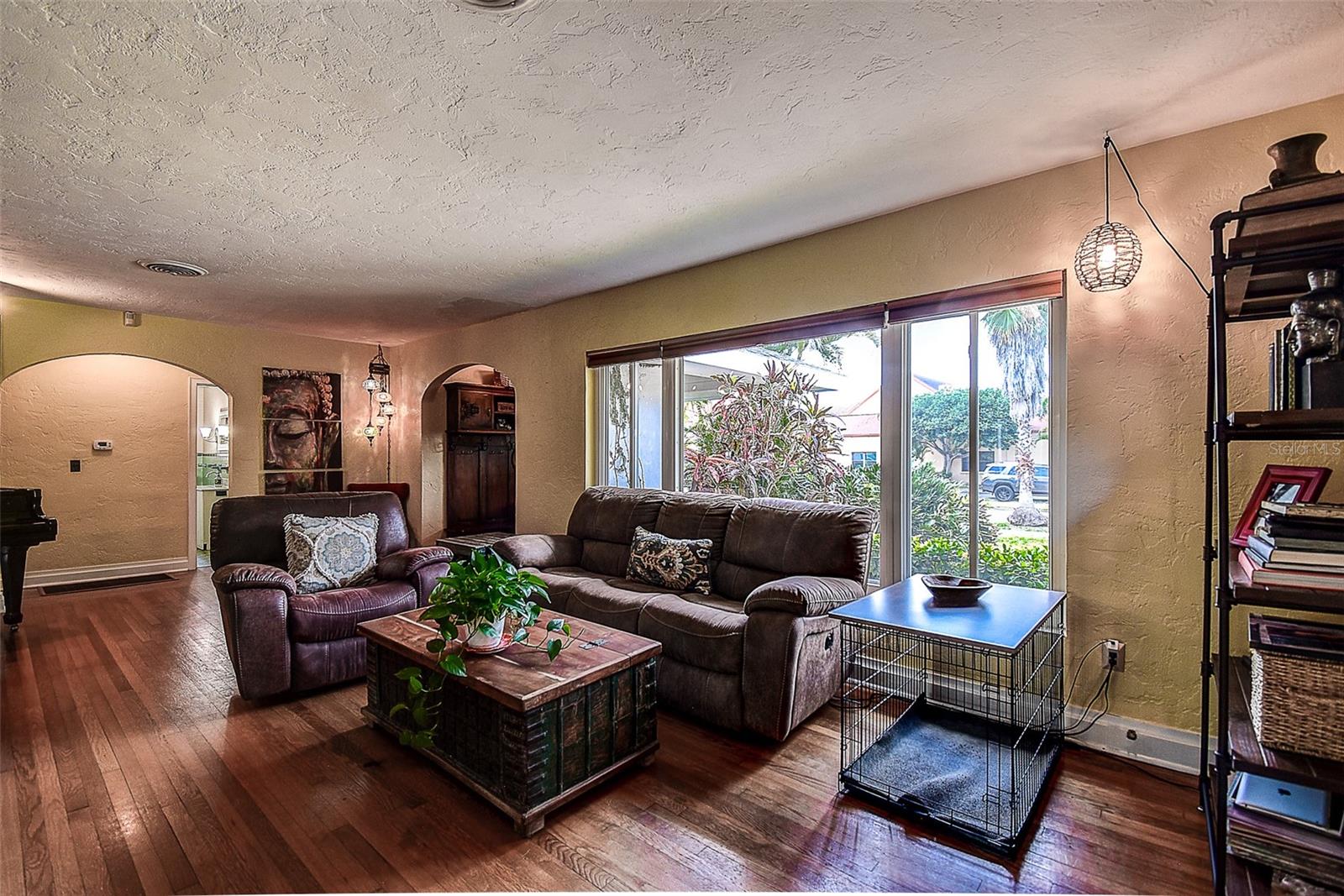 401 32ND STREET WEST