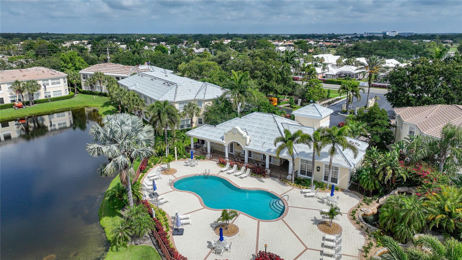 1204 TRIANO CIR #1204