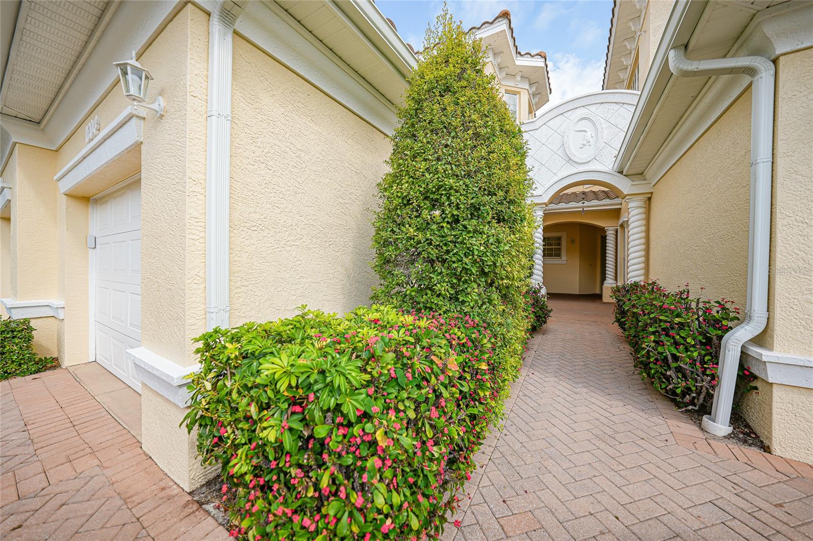 1204 TRIANO CIR #1204