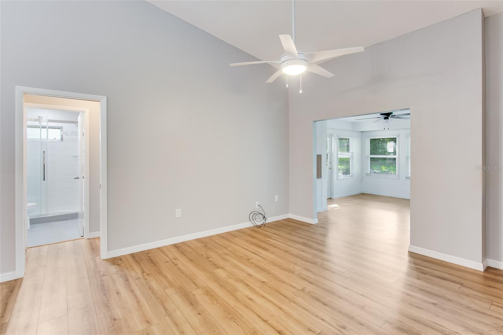 5723 GARDEN LAKES DR