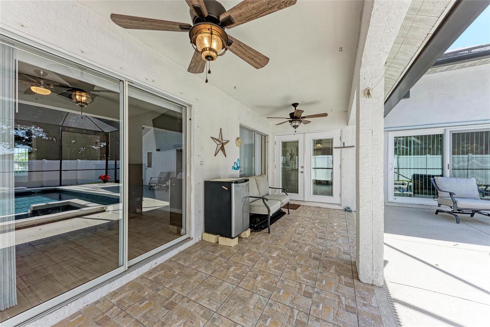 5766 STONE POINTE DR