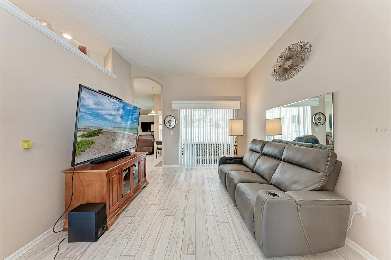 5766 STONE POINTE DR