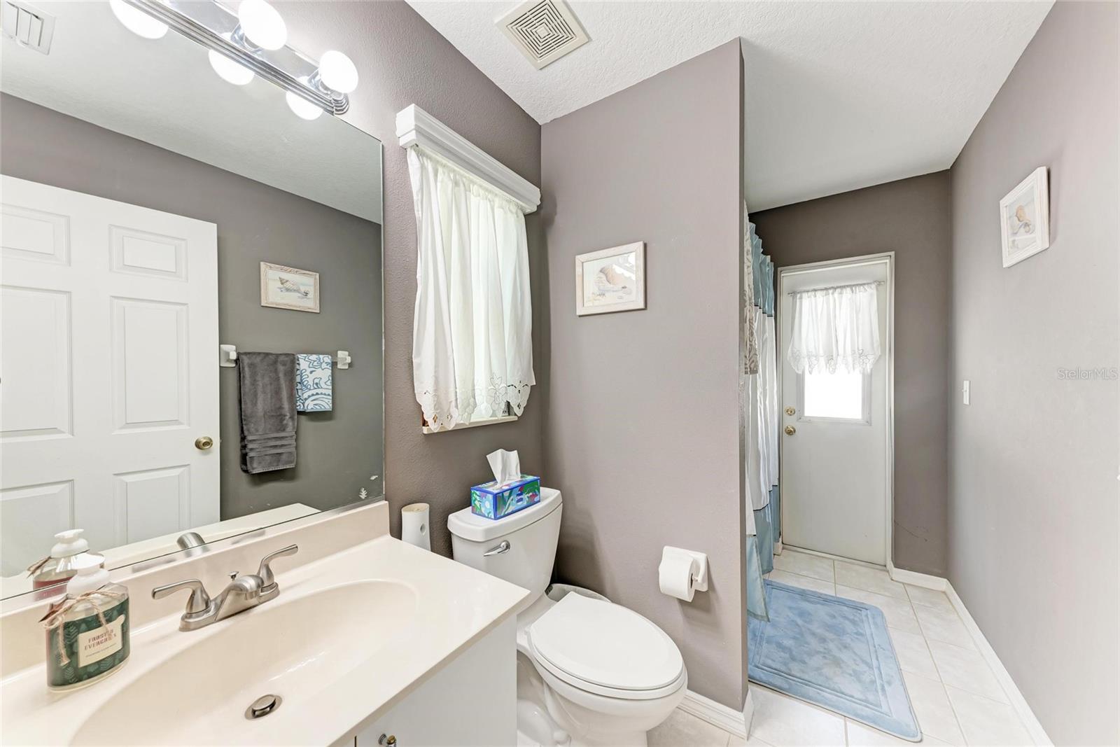 5766 STONE POINTE DR