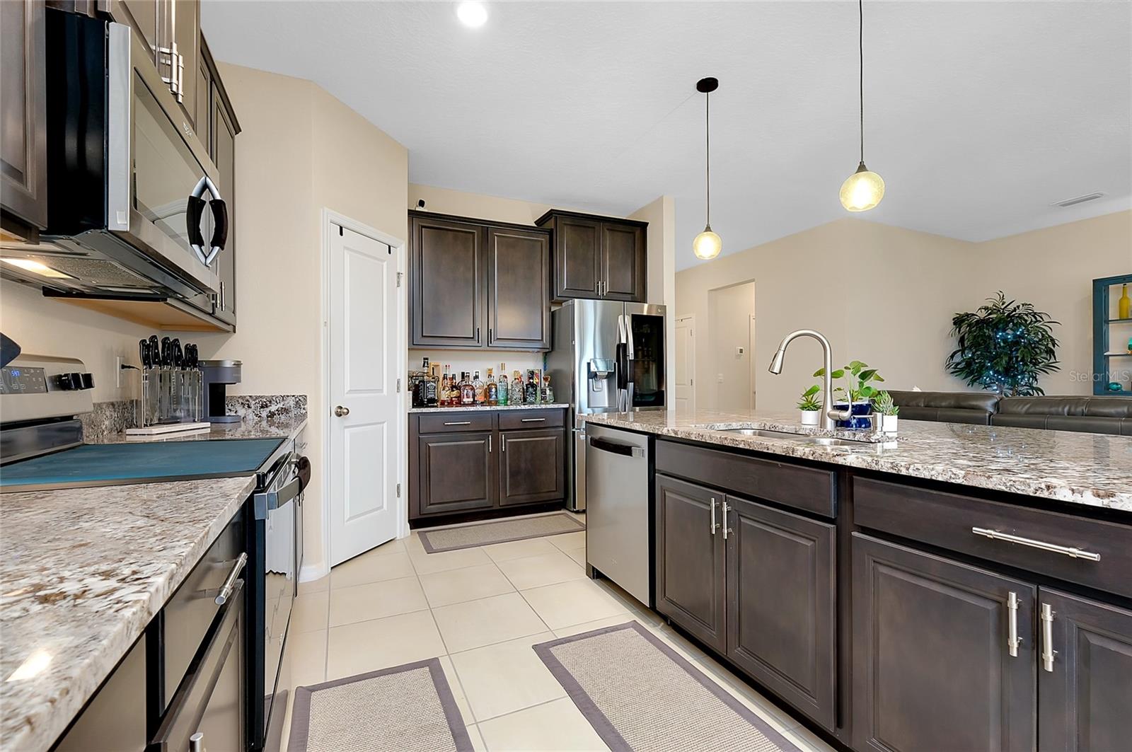 5222 GRANITE DUST PL