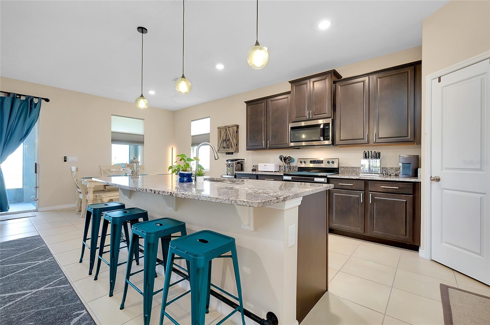 5222 GRANITE DUST PL