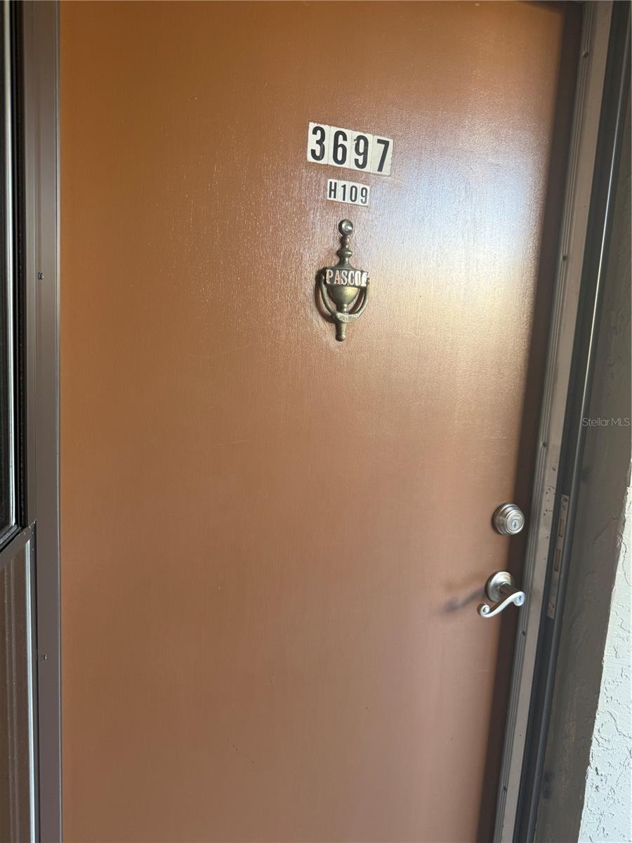 3697 LAKE BAYSHORE DR #H-109