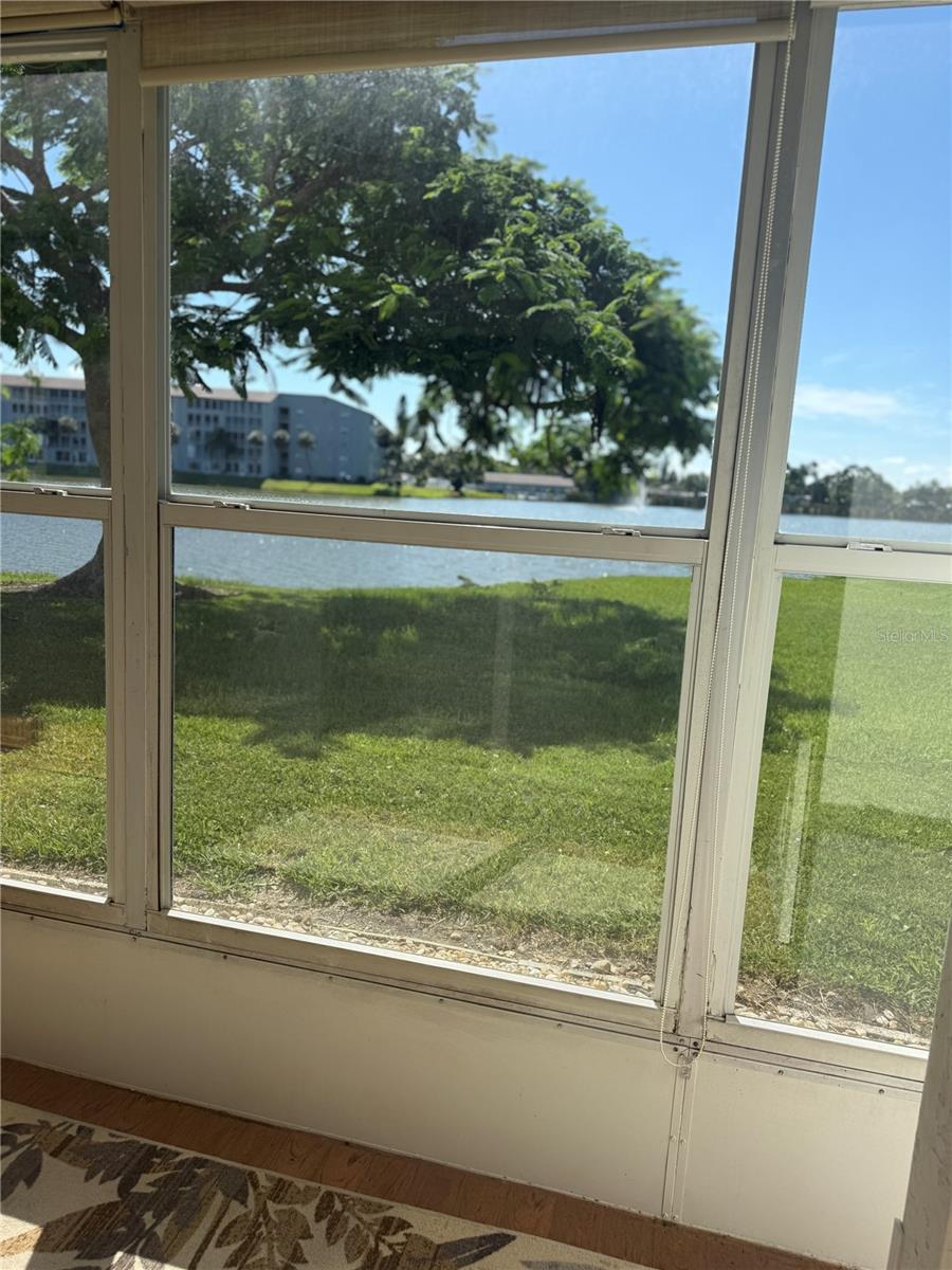 3697 LAKE BAYSHORE DR #H-109