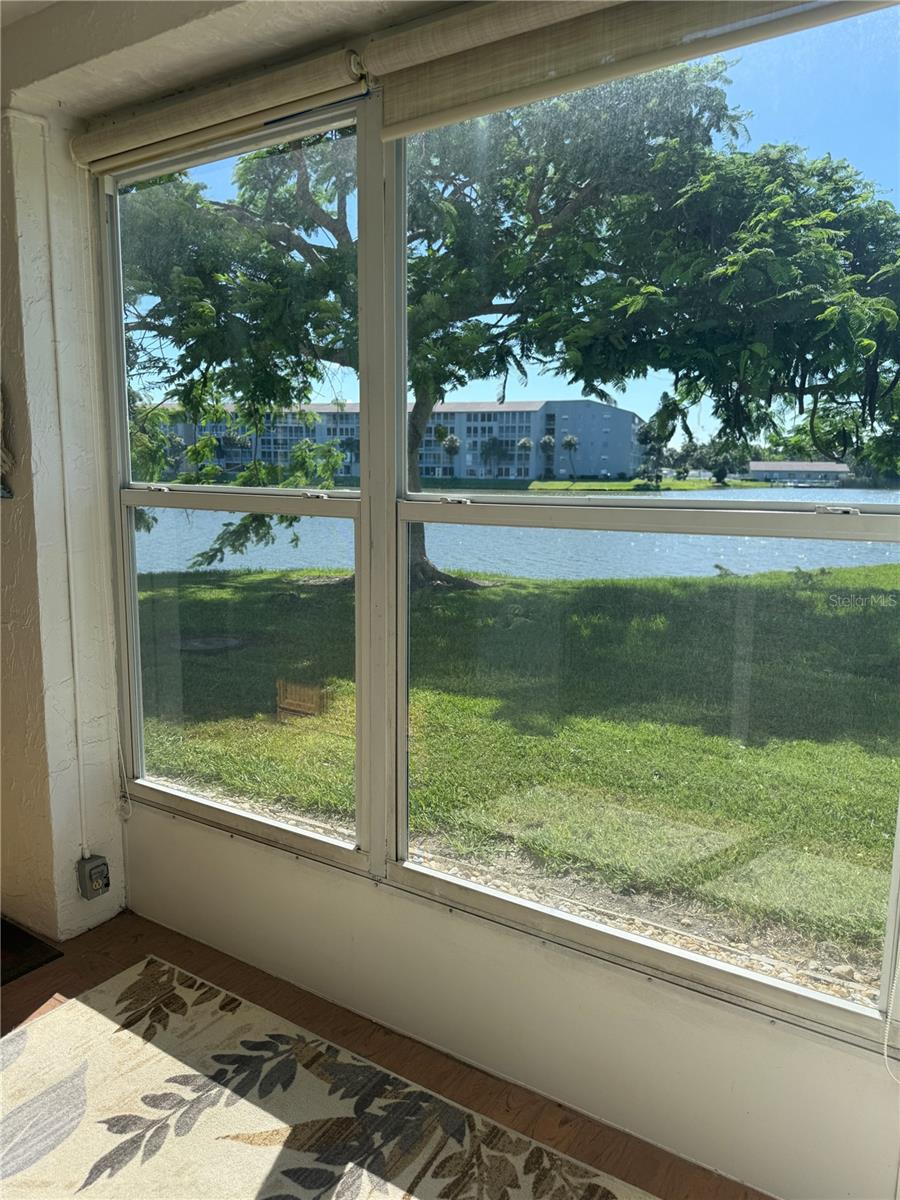 3697 LAKE BAYSHORE DR #H-109