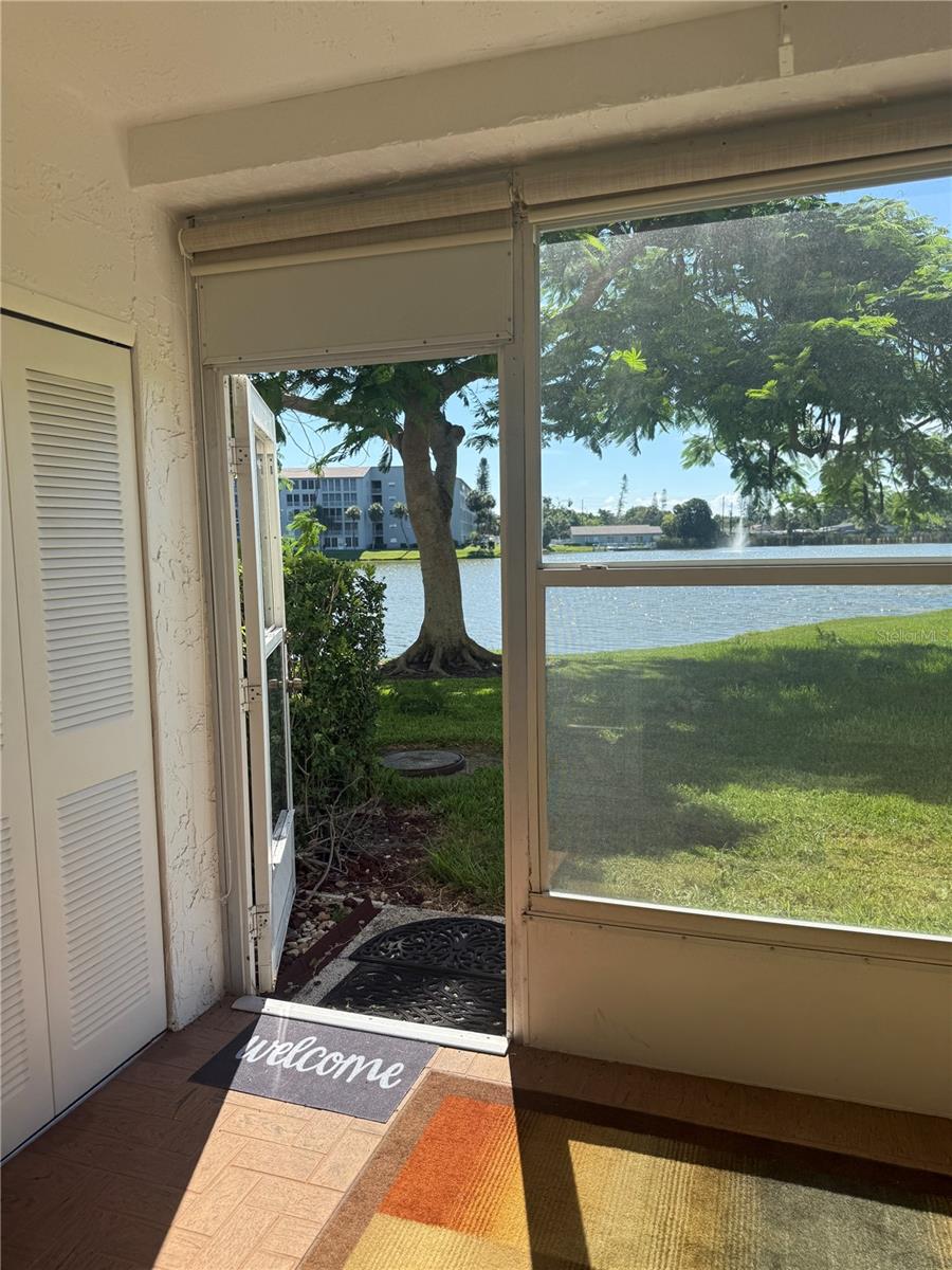 3697 LAKE BAYSHORE DR #H-109