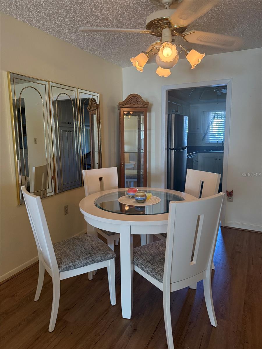 3697 LAKE BAYSHORE DR #H-109