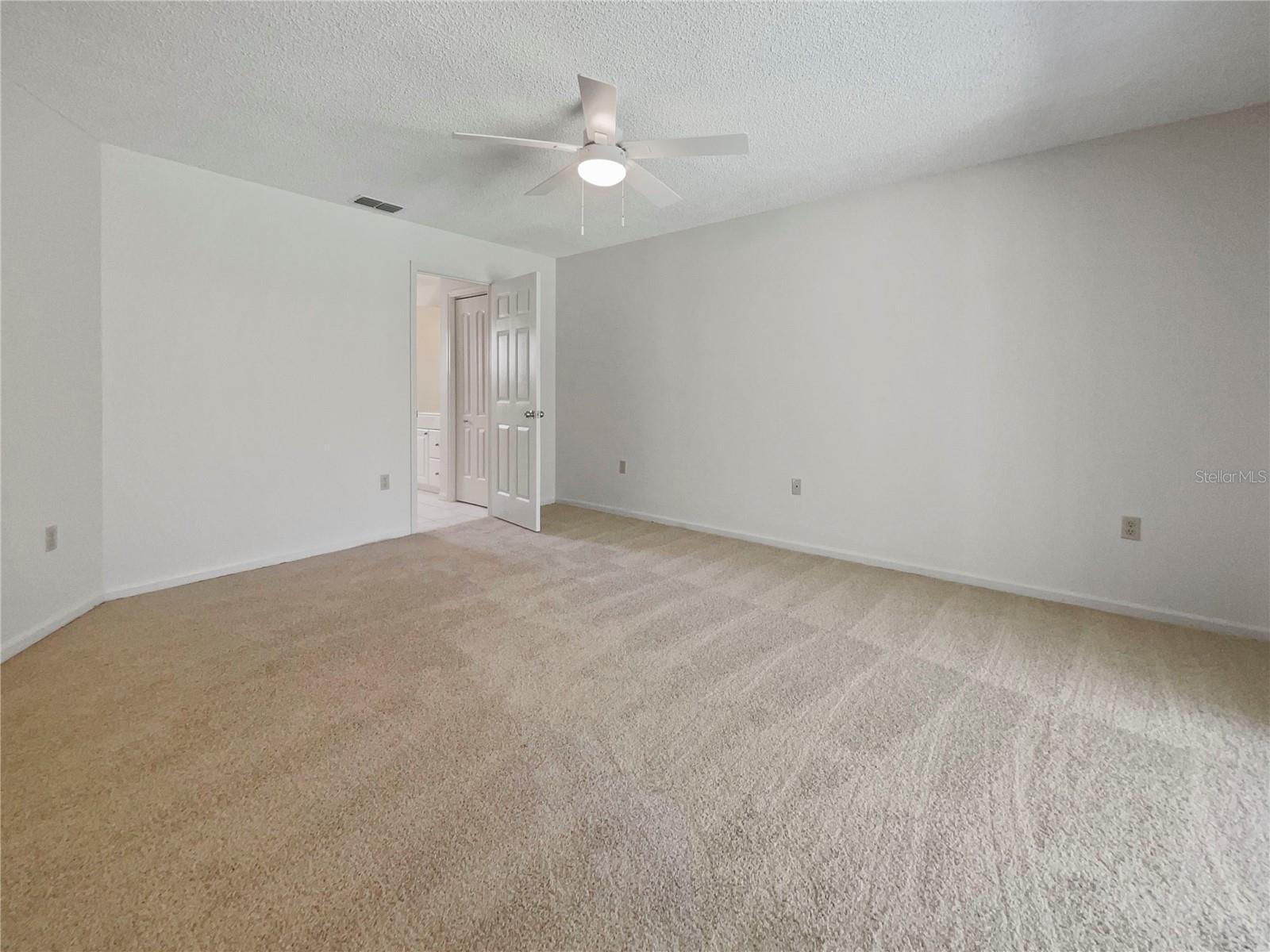 5731 FORESTER OAK CT