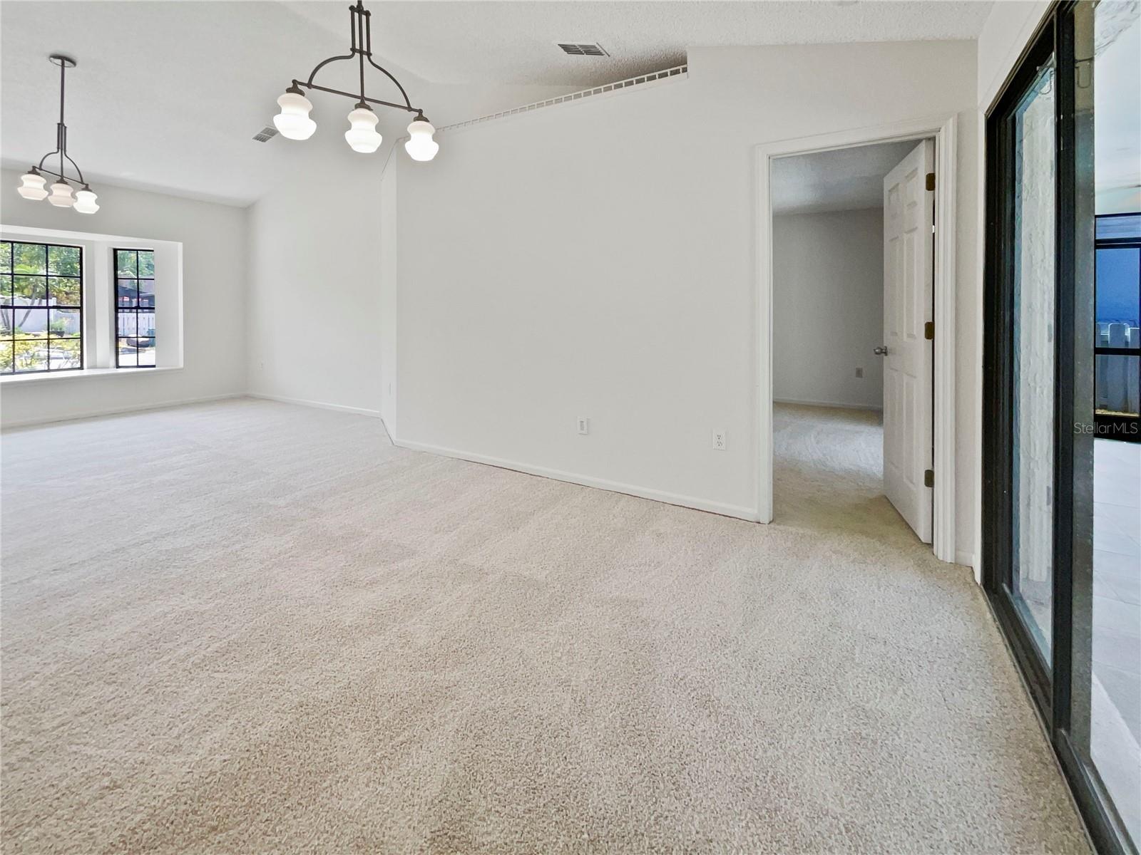 5731 FORESTER OAK CT