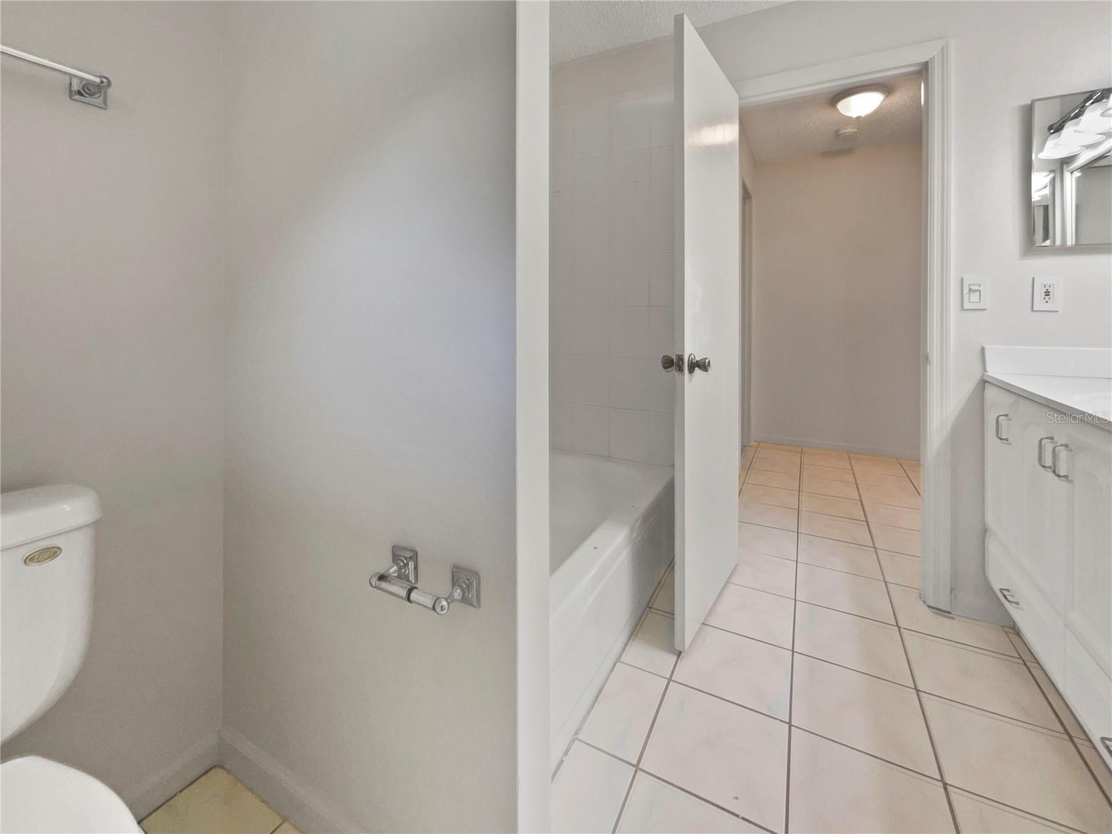 5731 FORESTER OAK CT