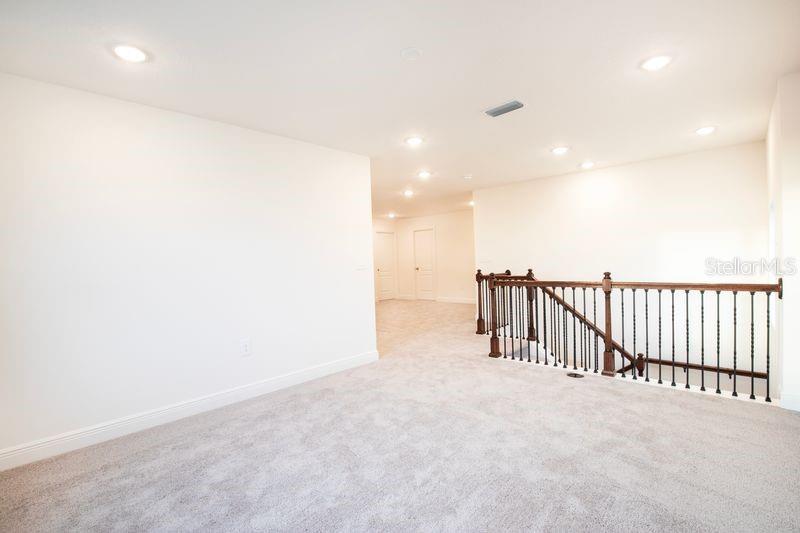 2104 CITRUS BREEZE DR