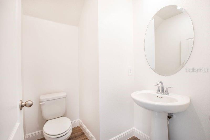 2104 CITRUS BREEZE DR