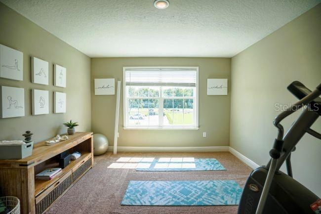 2104 CITRUS BREEZE DR