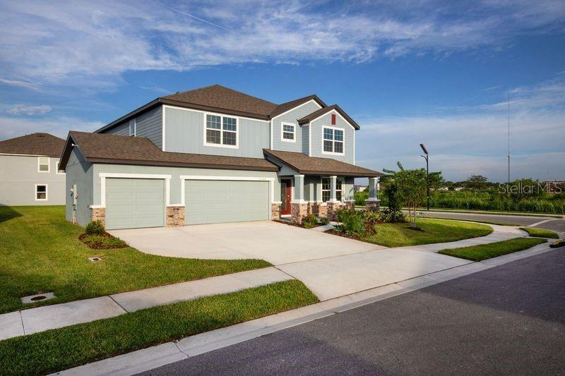 2104 CITRUS BREEZE DR