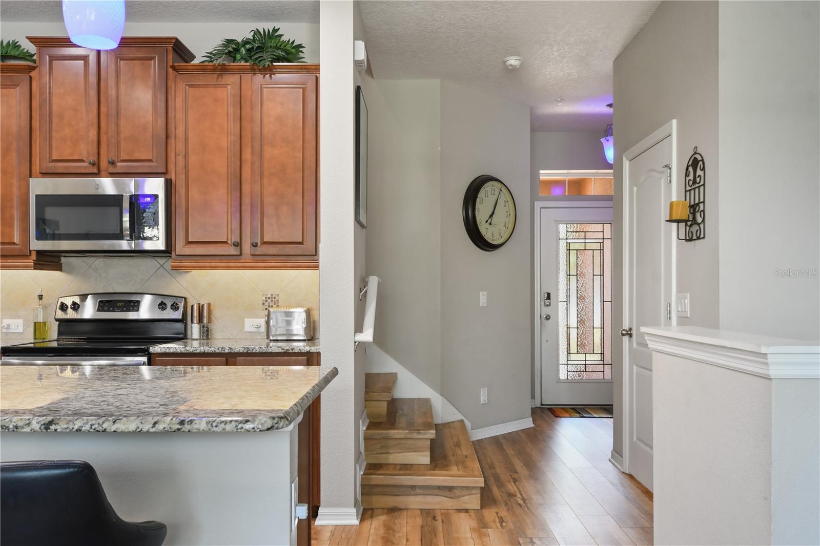 814 WALKERS GROVE LN