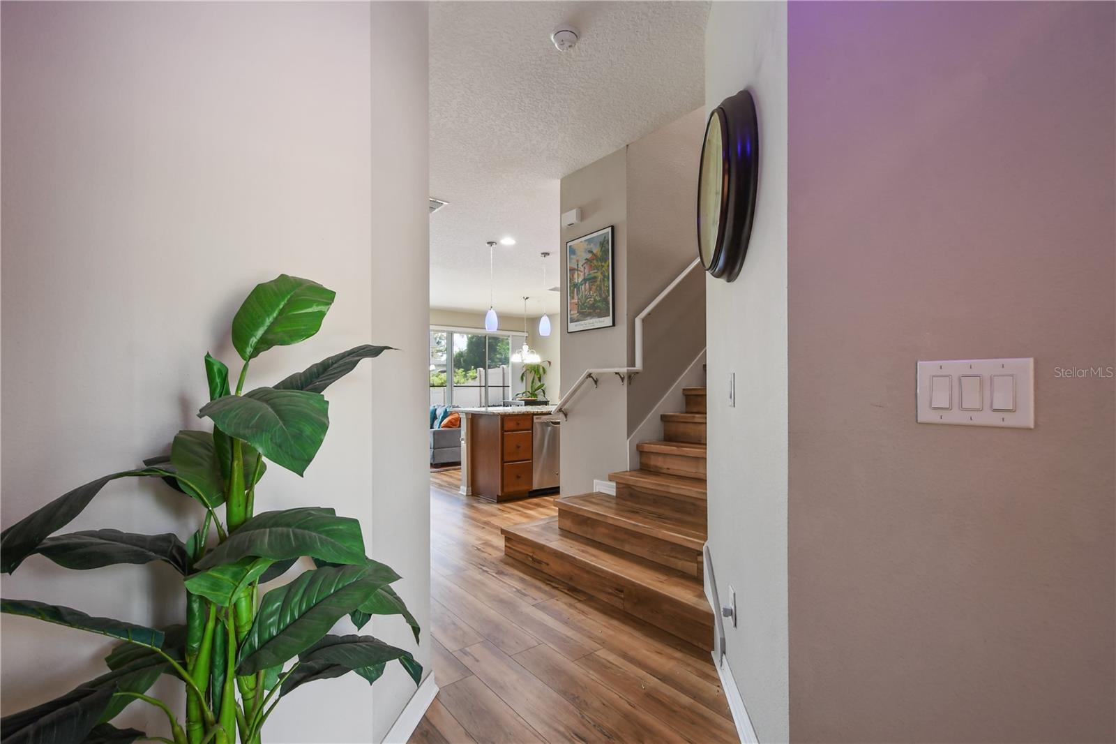 814 WALKERS GROVE LN