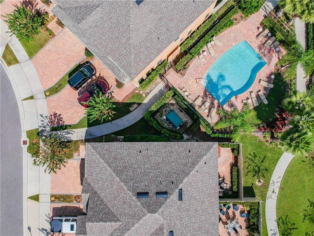 814 WALKERS GROVE LN