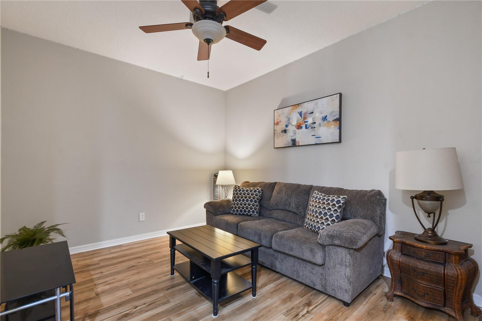 814 WALKERS GROVE LN