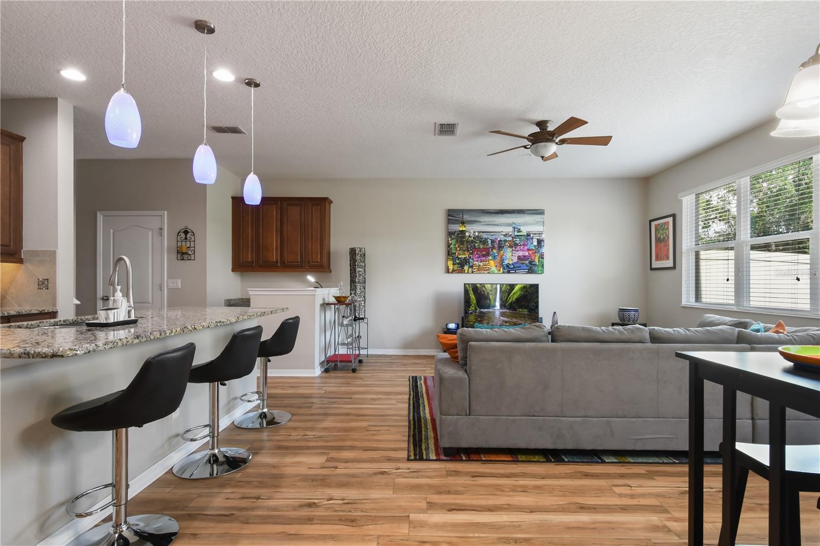 814 WALKERS GROVE LN