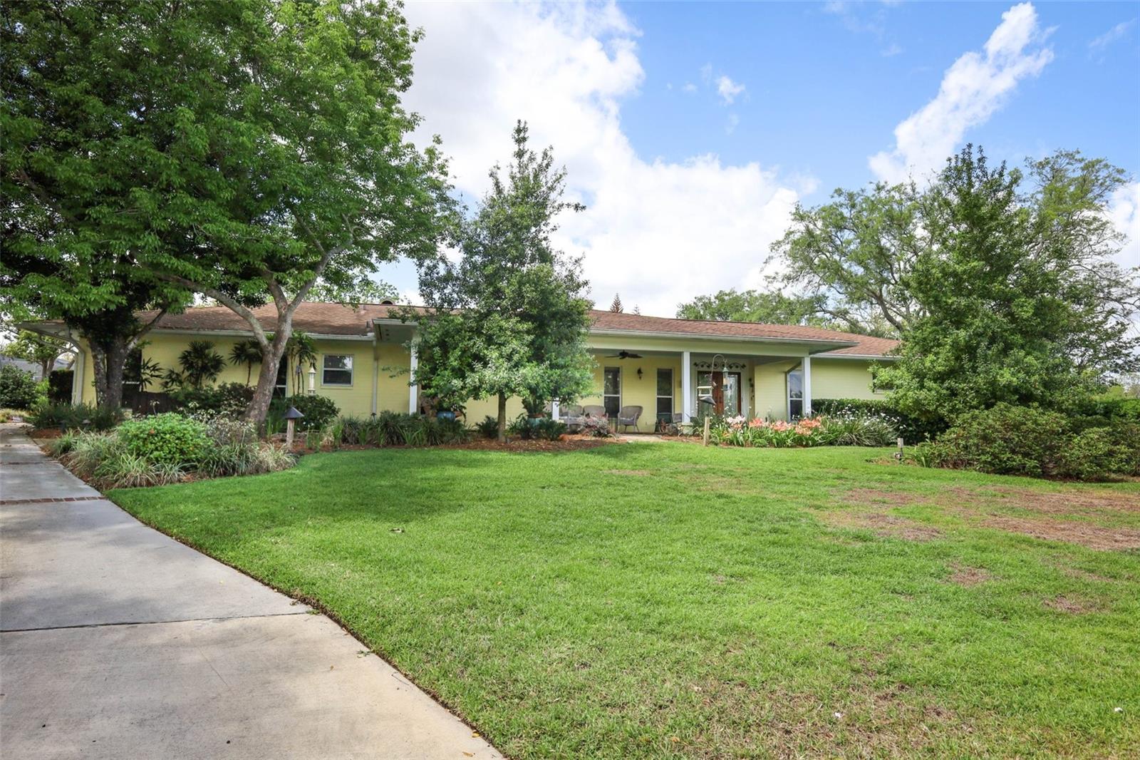 102 PINEVIEW CIR