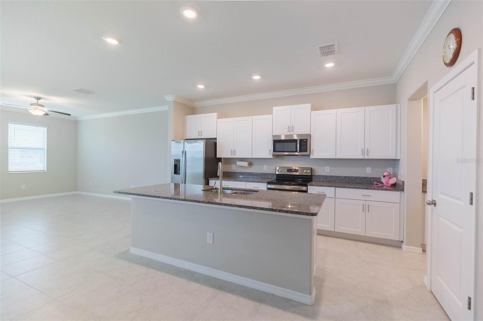 31588 BLUE PASSING LOOP