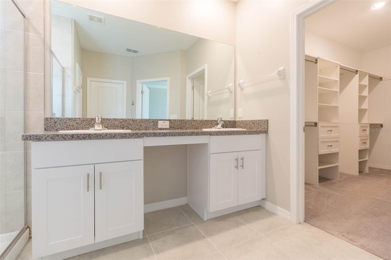 31588 BLUE PASSING LOOP