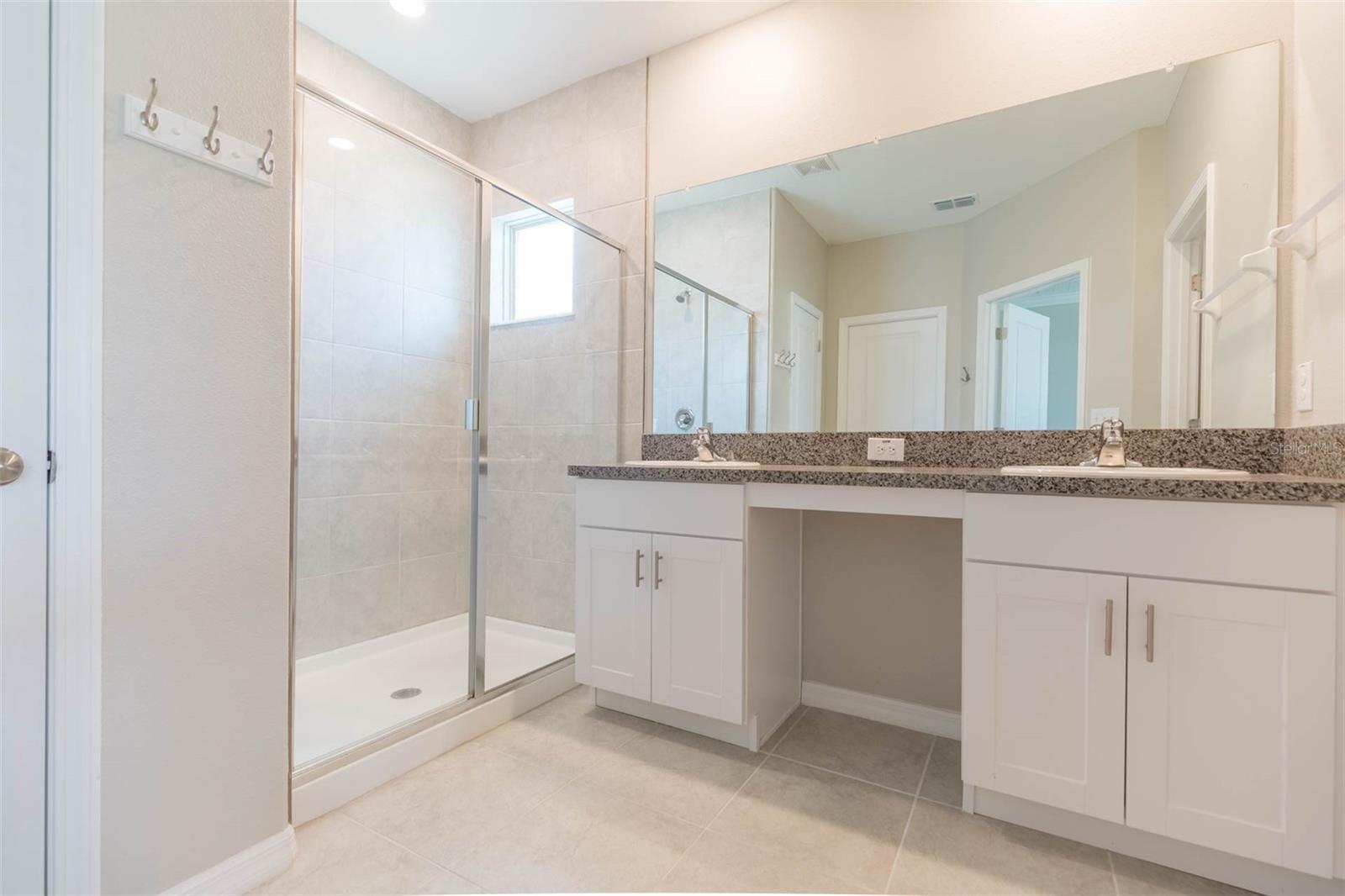 31588 BLUE PASSING LOOP