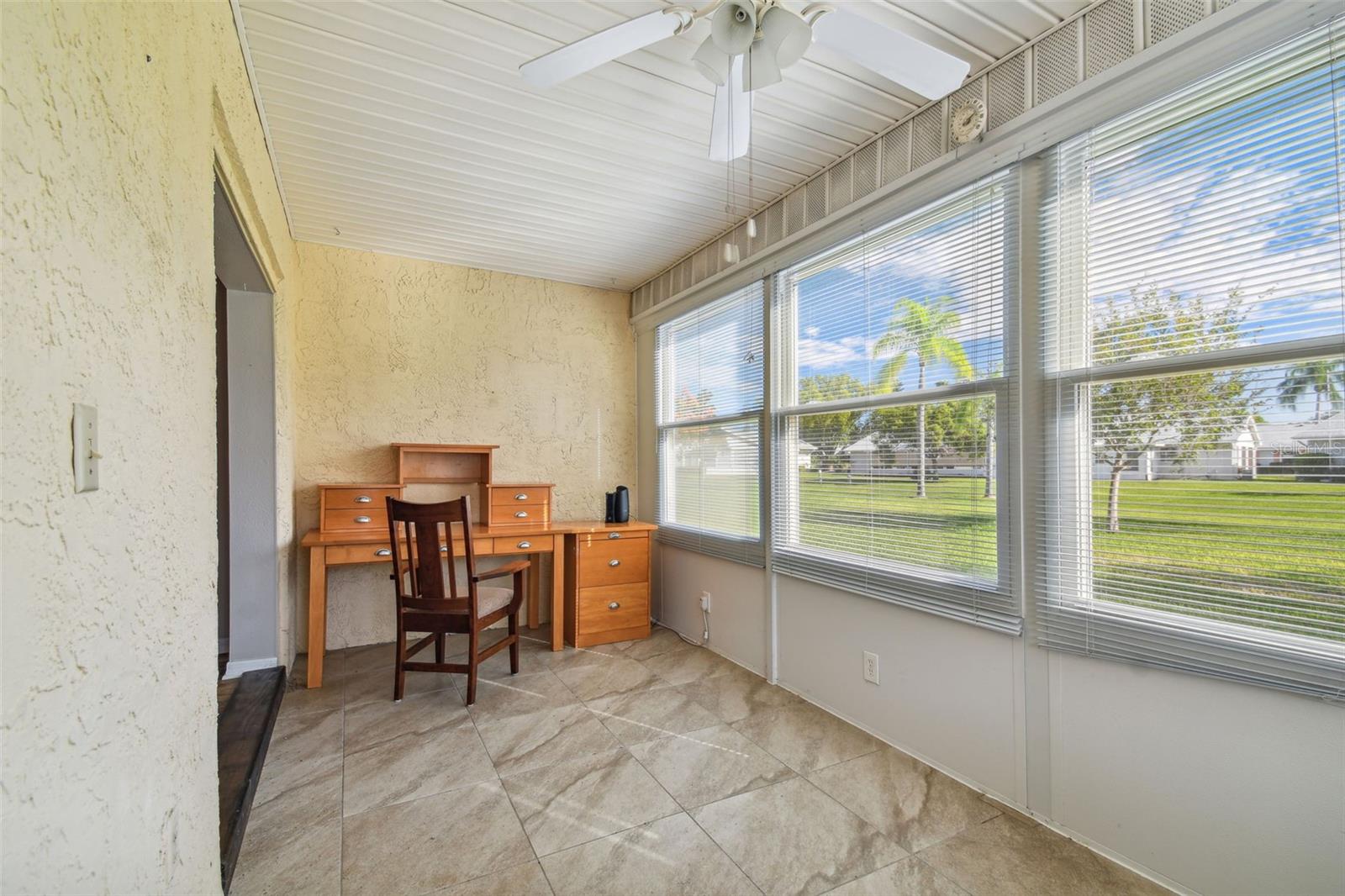 140 GLENDOWER CIR #1