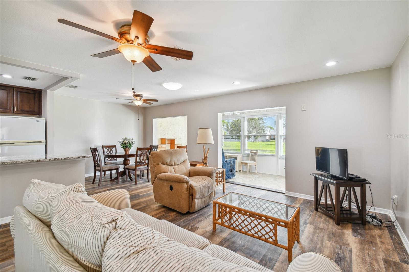 140 GLENDOWER CIR #1