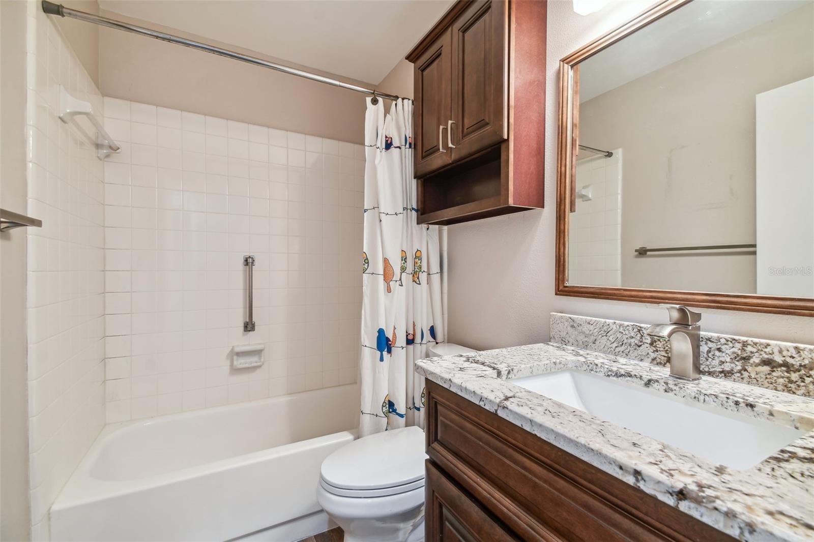 140 GLENDOWER CIR #1