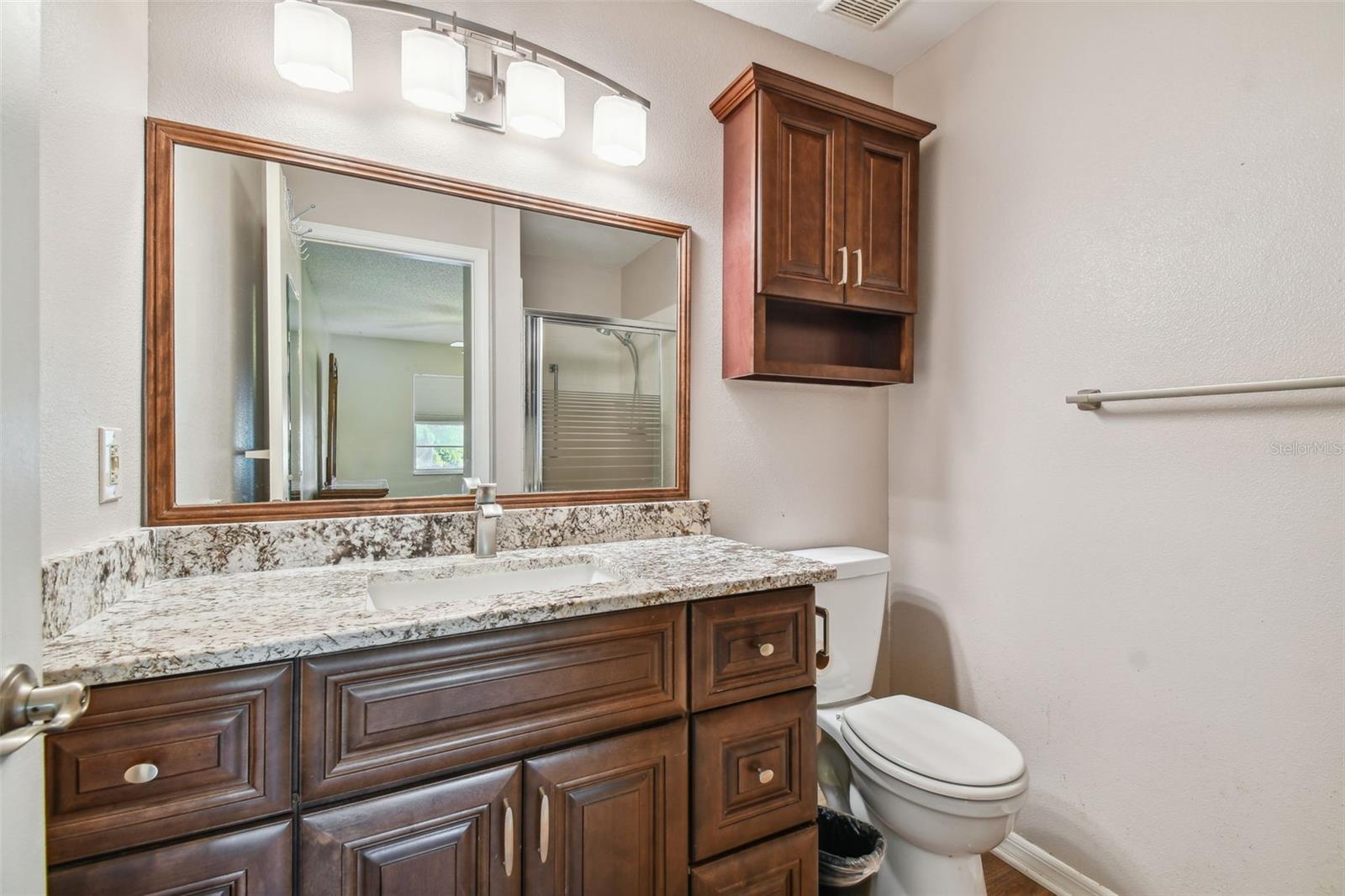 140 GLENDOWER CIR #1