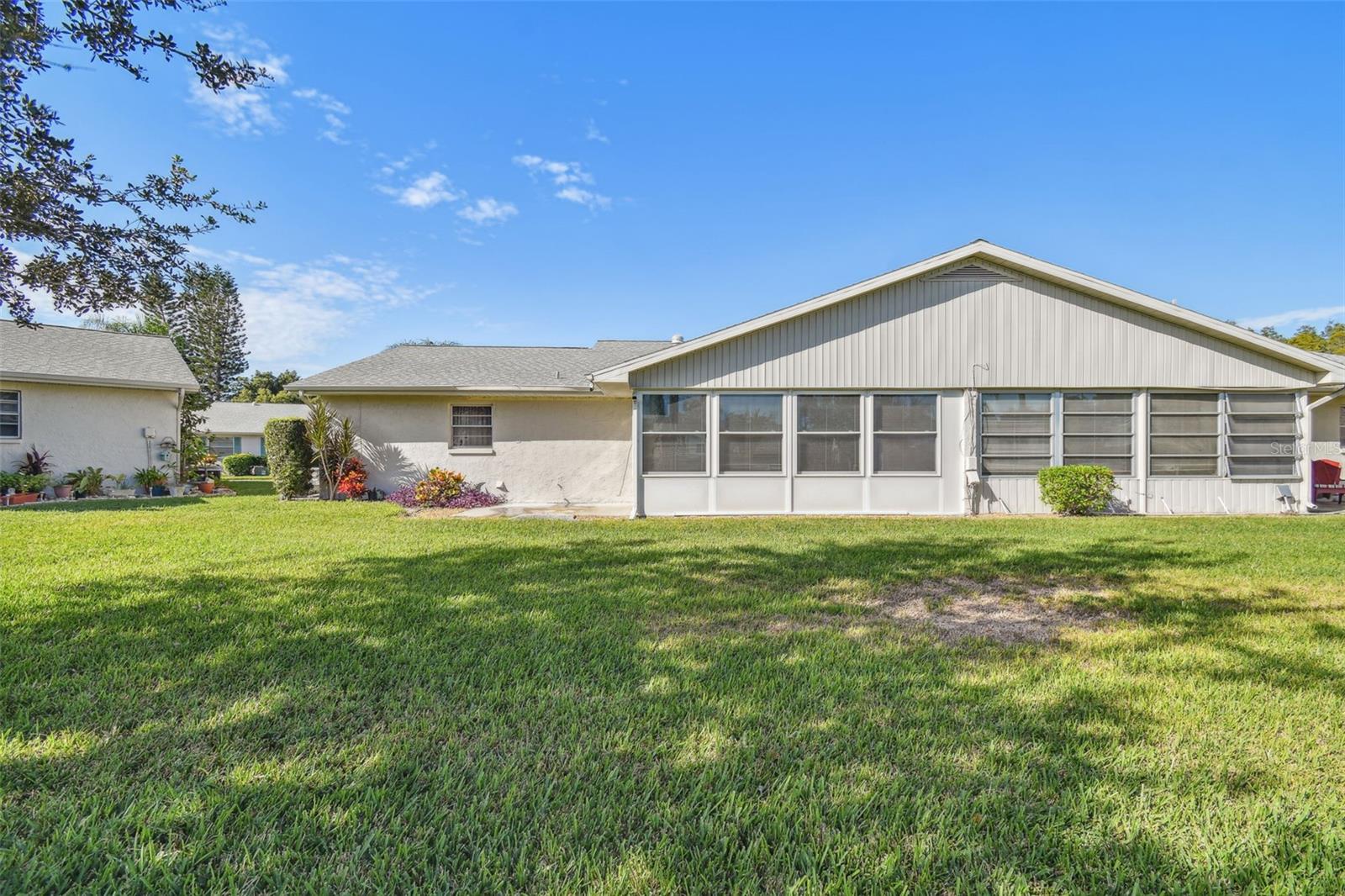 140 GLENDOWER CIR #1