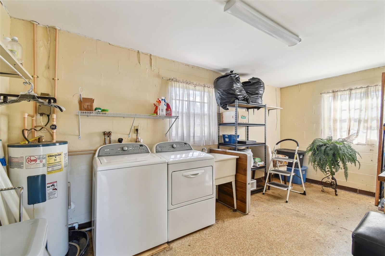 140 GLENDOWER CIR #1