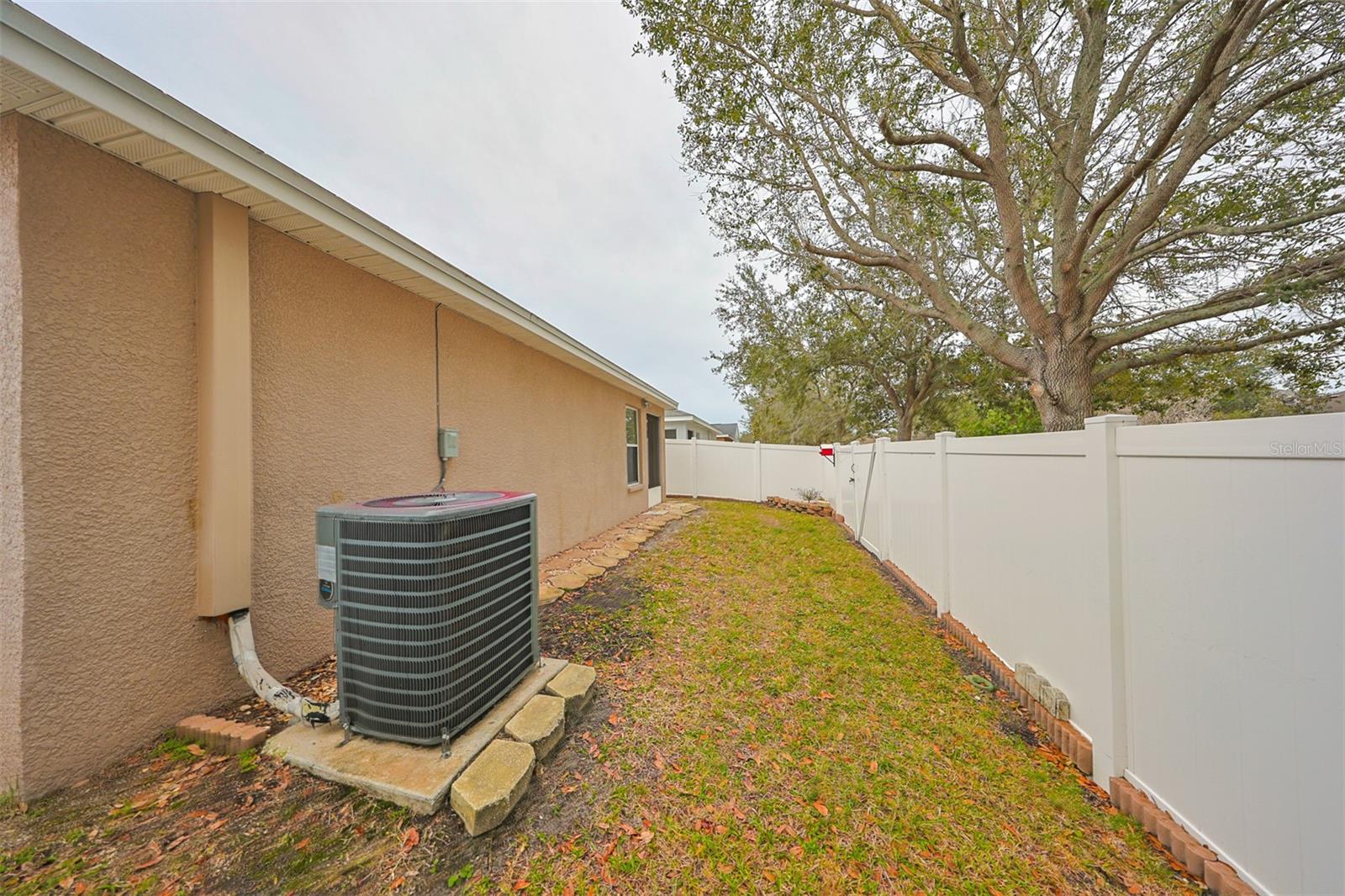 1016 CHANDLER SNOWDEN CT