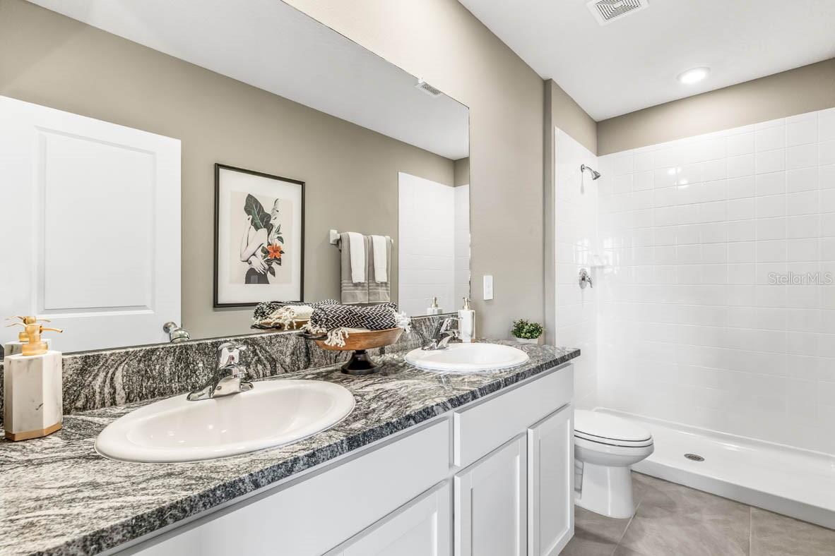 2817 NEWBERN BANKS DR